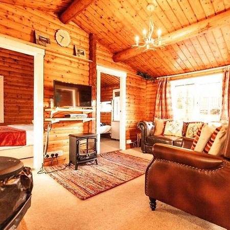 Stunning Log Cabin With Garden In Snowdonia - Hosted By Seren Short Stays Trawsfynydd 外观 照片